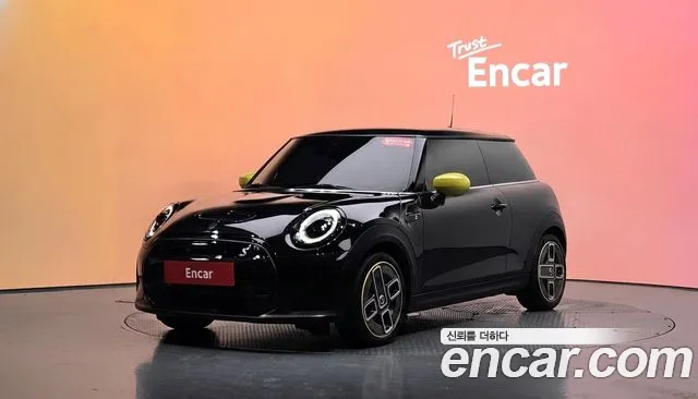 MINI Cooper SE 3
