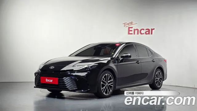 Toyota Camry (XV80) 2.5 XLE Hybrid