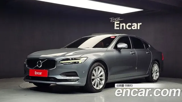 Volvo S90 D4