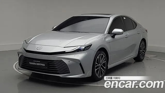Toyota Camry (XV80) 2.5 XLE Hybrid