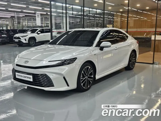 Toyota Camry (XV80) 2.5 XLE Hybrid