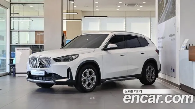BMW iX1 (U11) xDrive 30 xLine