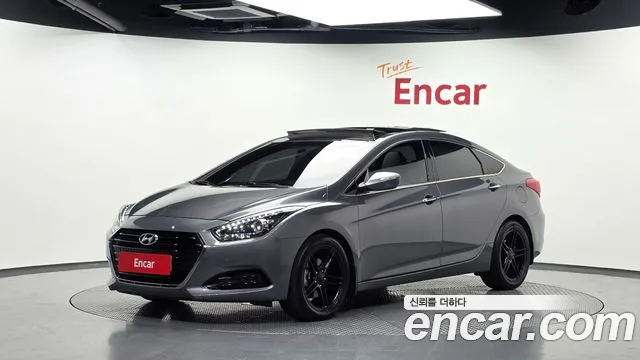 Hyundai The New i40 Saloon 1.7 VGT