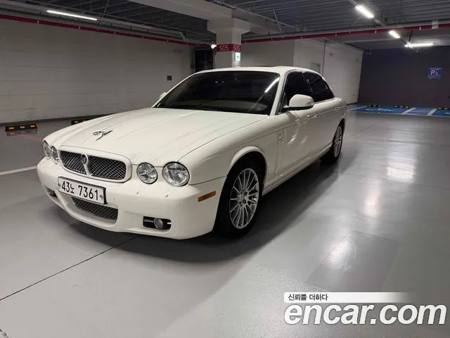 Jaguar New XJ 2.7 D SWB X358