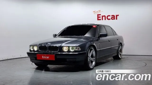 BMW 7 728iL E38