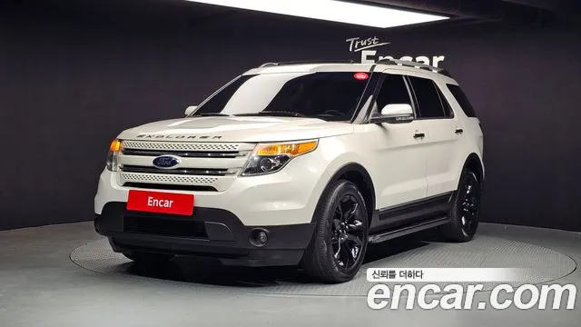 Ford Explorer 3.5 Limited 4WD 5