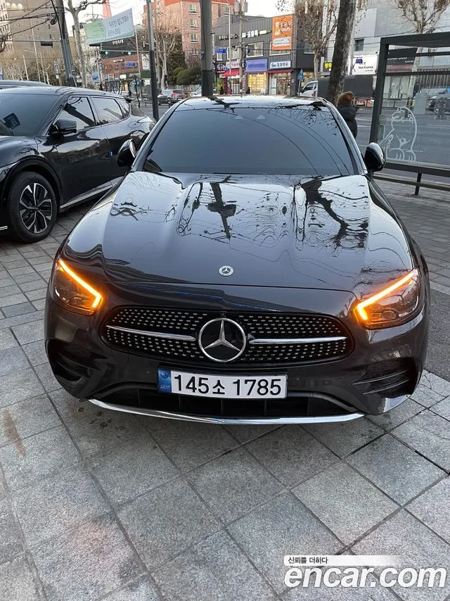Mercedes-Benz E- W213 E350 4MATIC AMG Line
