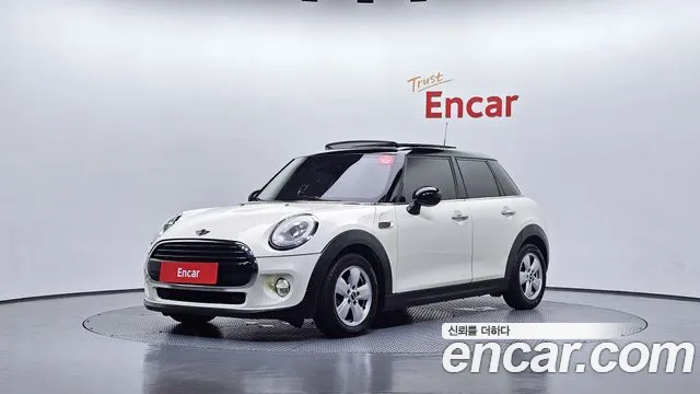 MINI Cooper D 5 Mid 3