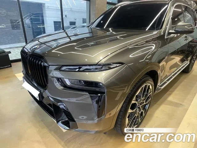 BMW X7 (G07) xDrive 40i M 7
