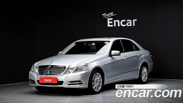 Mercedes-Benz E- W212 E300