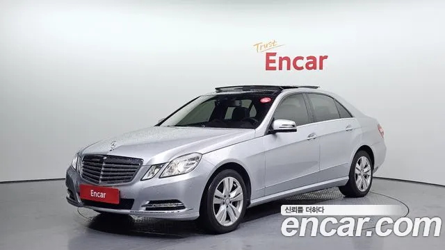 Mercedes-Benz E- W212 E300