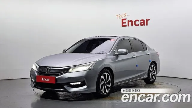 Honda Accord 2.4 9