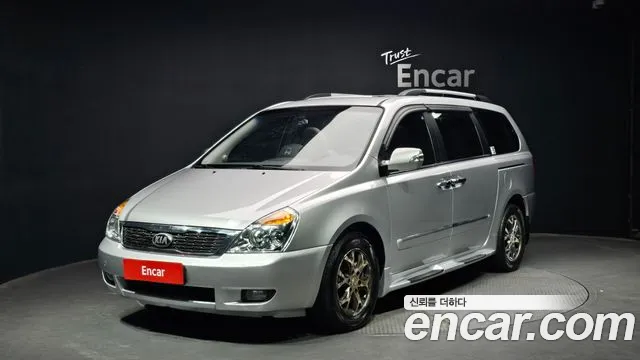 Kia Carnival R Carnival GLX
