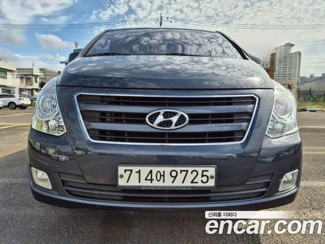 Hyundai Grand Starex 12