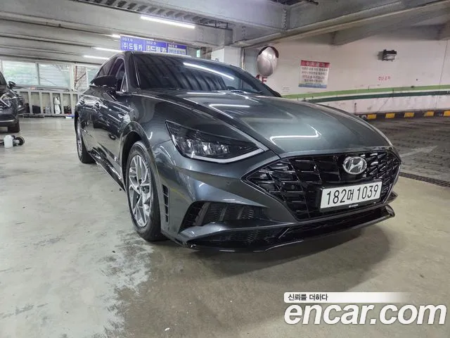 Hyundai Sonata (DN8) 2.0 Premium