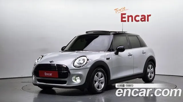 MINI Cooper D 5 Mid 3