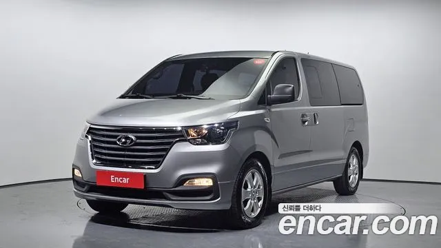 Hyundai The New Grand Starex 11