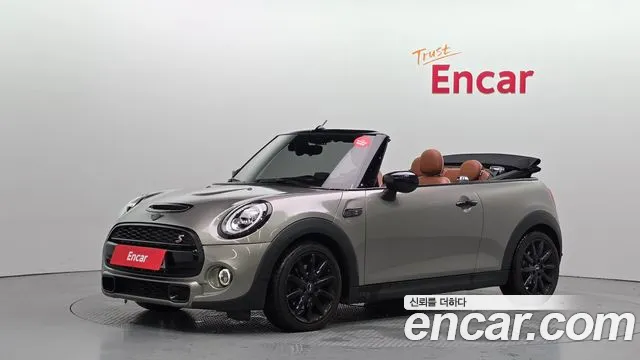MINI Cooper S Base 3