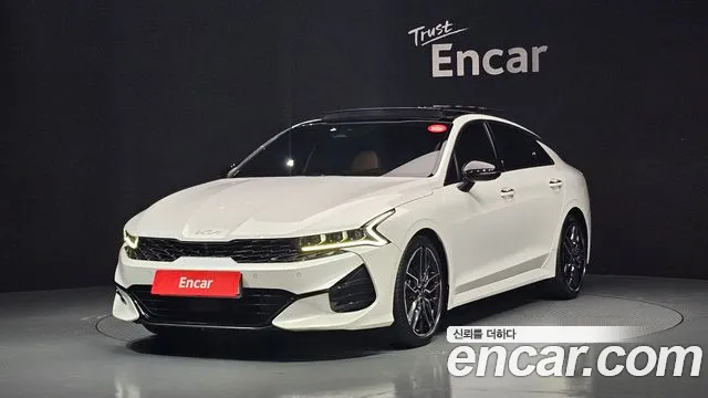 Kia K5 III 1.6 Turbo Signature
