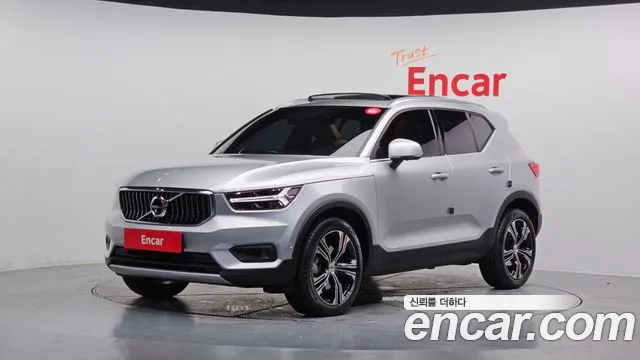 Volvo XC40 T4