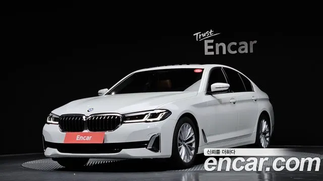 BMW 5 (G30) 520i