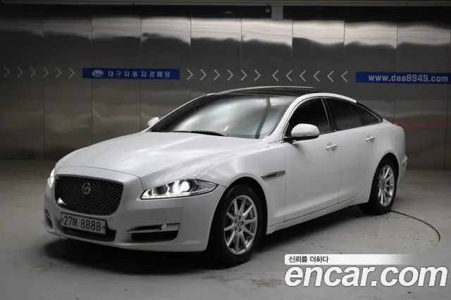 Jaguar All New XJ 2.0 SWB X351