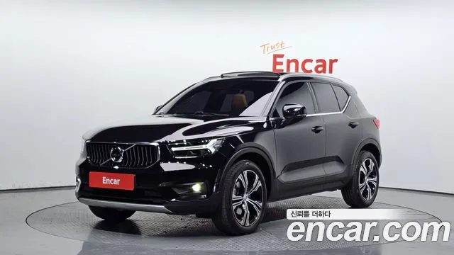 Volvo XC40 B4