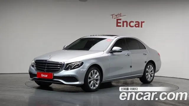 Mercedes-Benz E- W213 E300 4MATIC Exclusive