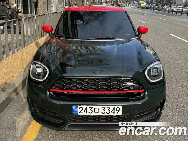MINI Cooper Countryman 2