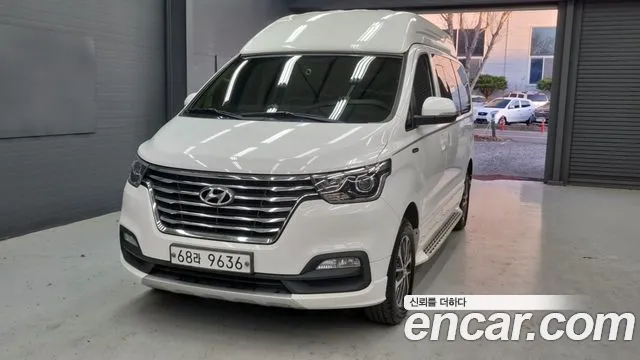Hyundai The New Grand Starex 4WD