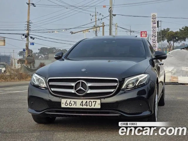 Mercedes-Benz E- W213 E220d