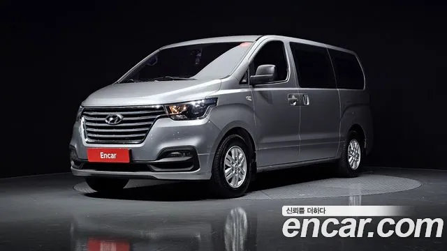 Hyundai The New Grand Starex 3