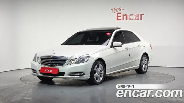 Mercedes-Benz E- W212 E300