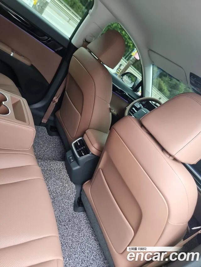 Hyundai Grandeur (GN7) 2.5 Gasoline 2WD Exclusive