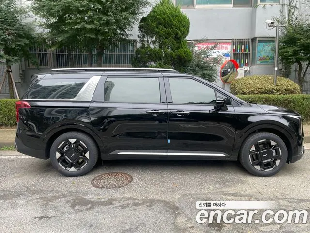 Kia The New Carnival 4 HEV 9 Noblesse