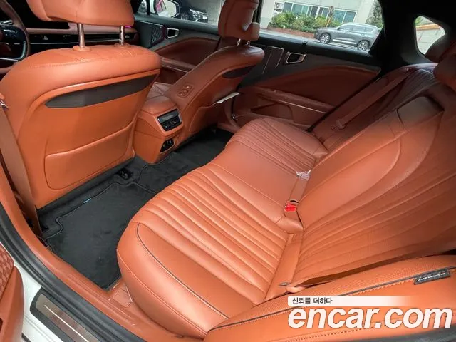 Kia The New K8 Hybrid Signature