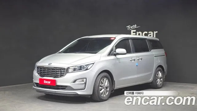 Kia The New Carnival 11