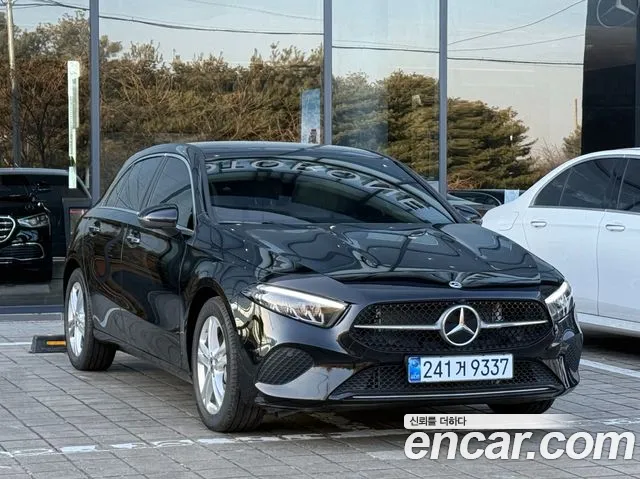 Mercedes-Benz A- W177 A220