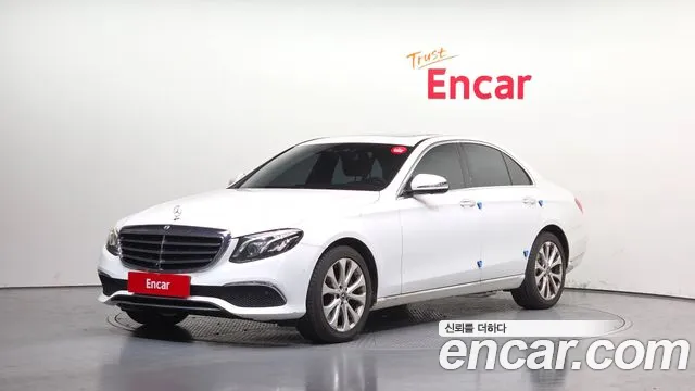 Mercedes-Benz E- W213 E300 4MATIC Exclusive