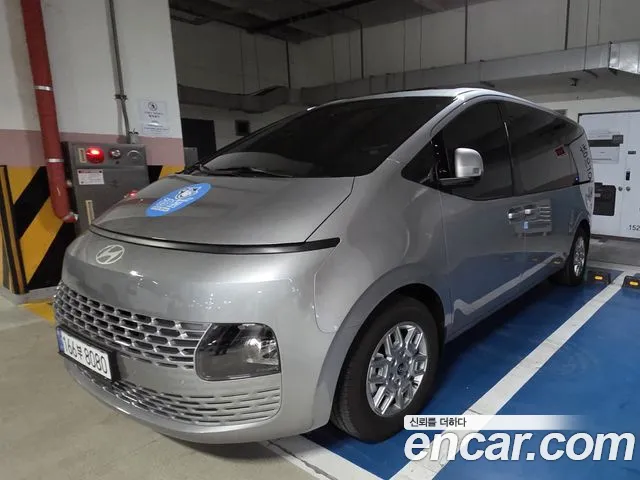 Hyundai Staria HEV 1.6 9