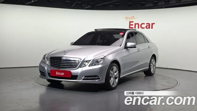 Mercedes-Benz E- W212 E300