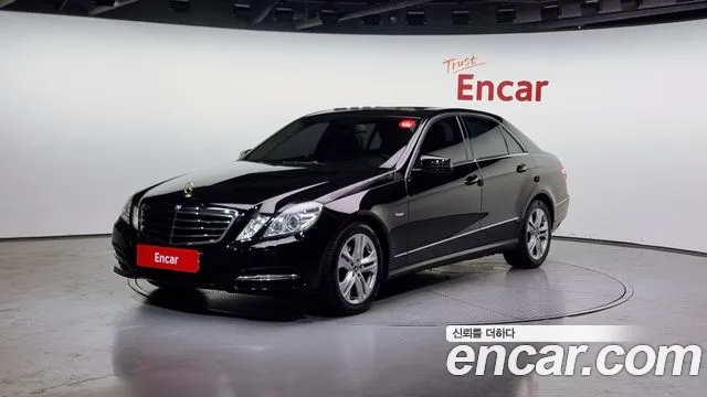 Mercedes-Benz E- W212 E220 CDI