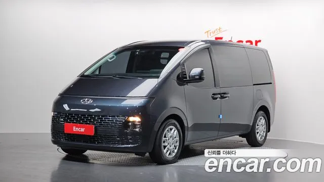 Hyundai Staria 3