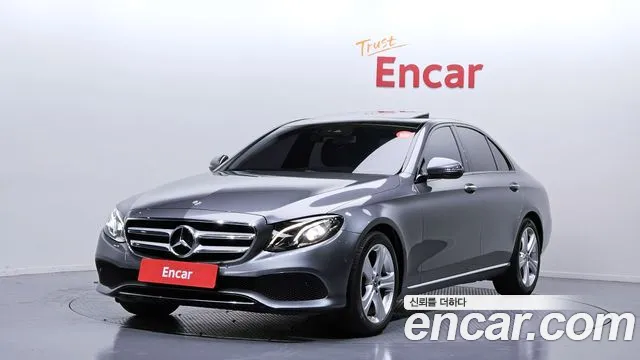 Mercedes-Benz E- W213 E200