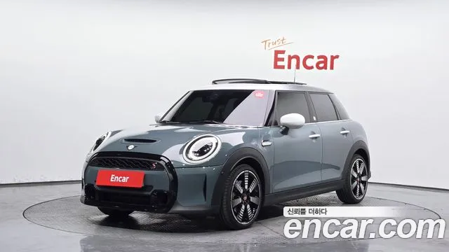 MINI Cooper S 5 3