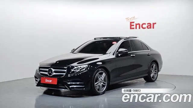 Mercedes-Benz E- W213 E300 4MATIC AMG Line