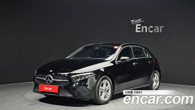 Mercedes-Benz A- W177 A220