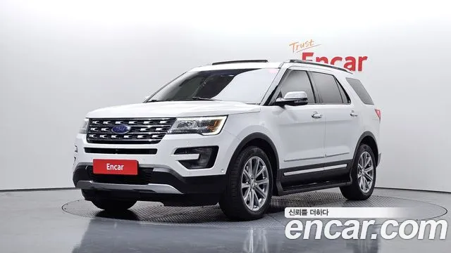Ford Explorer 2.3 Limited 4WD 5