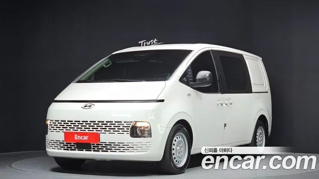 Hyundai Staria 5