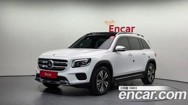 Mercedes-Benz GLB- X247 GLB220